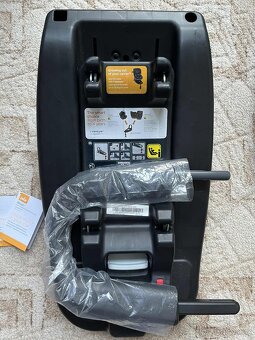 Autosedačka od narození se základnou do auta s isofixem Top - 11