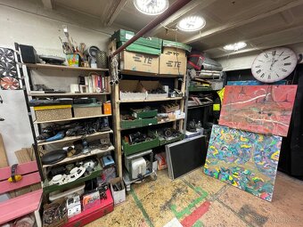 Garážový výprodej - 11