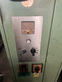 208. Frézka FGU 32 - 11