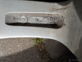 Zimní pneu 205/60R16 s disky na Mazdu - 11