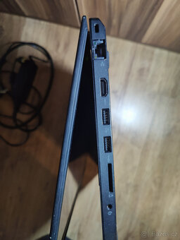 Notebook Lenovo ThinkPad T570 na opravu nebo ND - 11