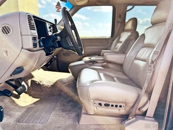 1999 Chevrolet Suburban 1500 LT | 5.7L V8 | 4x4 - 11