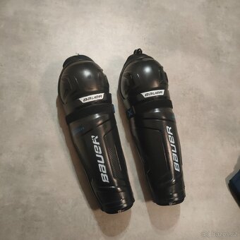 Hokejové vybavení - 11