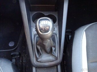 Škoda Fabia 1.2 TSI r.v.2015 (66 KW) serviska - 11