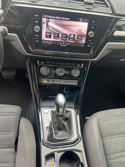 VW Touran 2,0 TDI, 2019, DSG, Highline, Led, nez. topení - 11