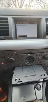 Opel Vectra C Kombi 1.9 110kw - 11