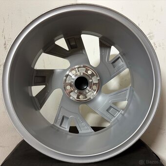 VW TIGUAN/ŠKODA KODIAQ 5x112 R18 ET43 7Jx18 57,1mm - 11