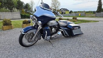 Harley Davidson,Street Glide - 11