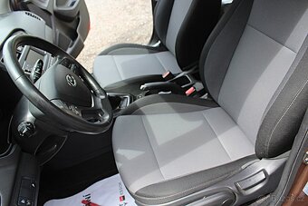 Hyundai i20 1. majitel - 11