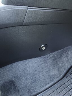 Volkswagen Passat b8  2.0 TDI 140kW DSG  2017 - 11