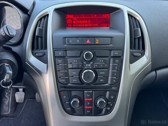 Opel Astra 1,4 i 103kW Cosmo Sports - 11