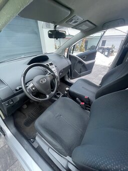 Toyota Yaris - 11