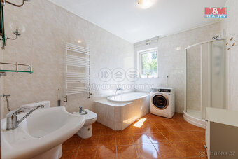 Prodej rodinného domu, 354 m², Dalovice, ul. V Břízkách - 11