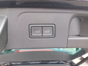 VW Passat B8 2.0TDI 140kW DSG 82tkm Matrix Tažné ACC Keyless - 11