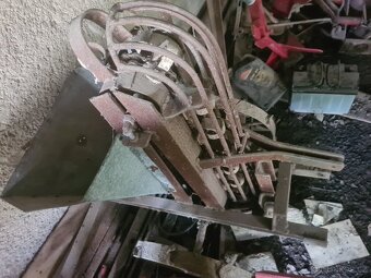 Tomo Vinkovič + valník + špalíkovač + příslušenství - 11