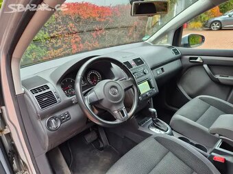 VW Touran 2.0TDI 103kW,DSG,7.míst,navi,178tis.km serviska - 11