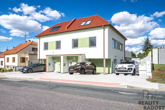 Prodej novostavby bytu 4+kk, 90 m², vlastní zahrada 211 m²,  - 11