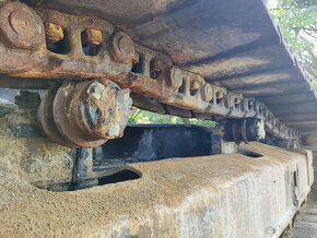 JCB JS200LC - podvozek - 11