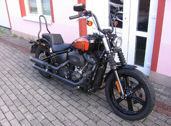 Harley Davidson FXBBS Street Bob motor M8 - 11