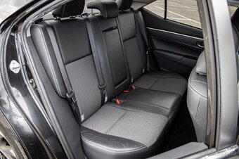 Toyota Corolla sedan 1.6 Ececutive - 11