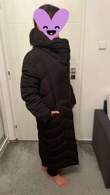 Zimní dámský kabát až ke kotníkům - 11