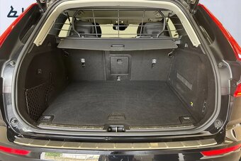 Volvo XC60 T5 AWD Momentum SE 2019 - 11