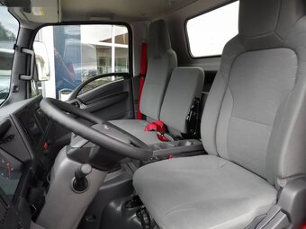 Isuzu, M30 5,2L MAN6, skříň a čelo - 11