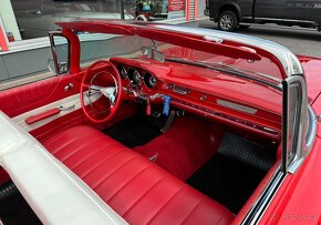 1959 Pontiac Catalina Convertible - 11