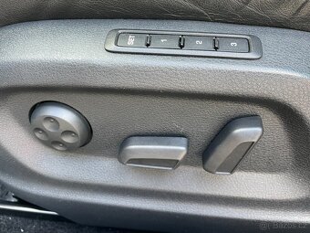 Škoda Yeti  2.0 TDI Elegance 4x4 DSG Navi - 11