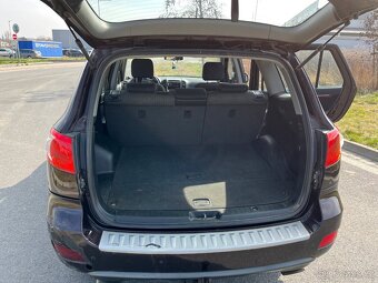 Hyundai Santa Fe 2.2 CRDi 114 kW 4x4 - 11