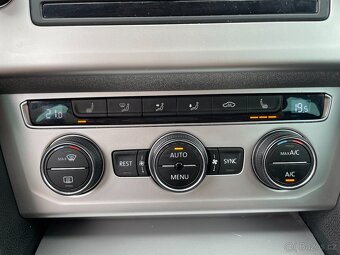 Volkswagen Passat 2,0 TDi 140kW DSG R-Line - 11