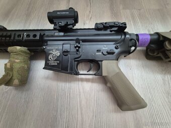 Airsoft puška M4 - 11