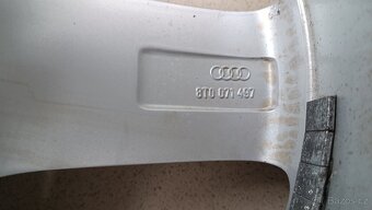 225/50/17 zimní Audi - 11