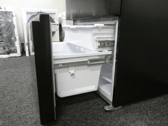 Chladnička Hisense RF540N4SBF2 - se zárukou - 11