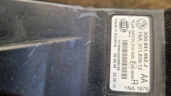 VW Passat B8 , kapota lampy blatníky výztuha pr. světlo - - 11