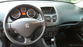 Peugeot 206+ 1.1 i KLIMA PĚKNÝ STAV - 11