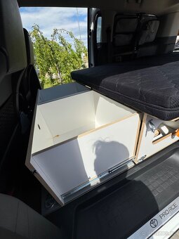 Obytná vestavba Toyota ProAce Verso L2 - 11
