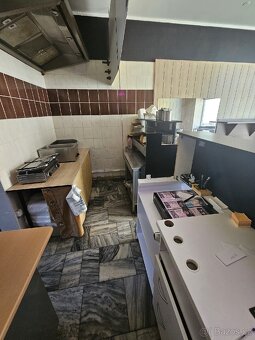 Na PRADEJ BİSTRO FAST FOOD KRNOV VEDLE KAUFLAND - 11