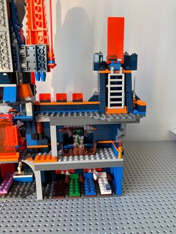 lego next knights 70357 - 11