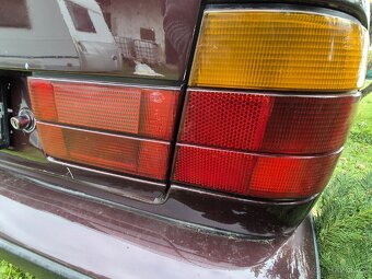 Dily z auta  sedan e34 bmw - 11