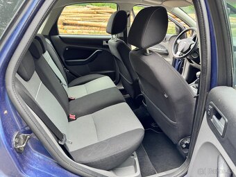 Ford Focus 1.8 flexifuel - 11