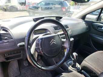 Citroën C4,1.6i,80kw, najeto 180tis km. - 11