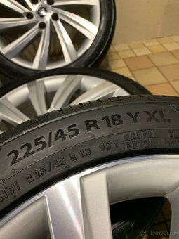 Alu kola Škoda R18 5X112 LETNÍ PNEU 225/45 R18 100% VZORKU - 11