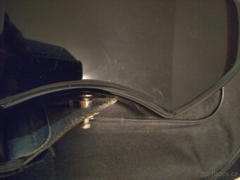 Baskytara Warwick Vampyre s příslušenstvím - 11