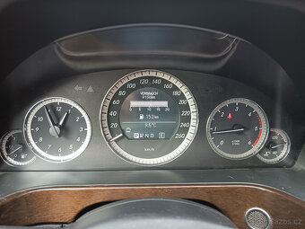 MB E W212 kombi 200 CDI-automat, tažné, bixenony, DPH - 11