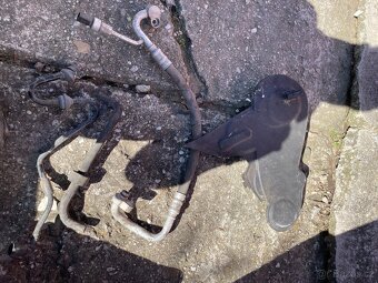 Díly na octavia 2 - 11