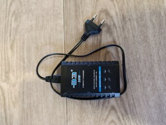 M4 flex s upgradem + výbava - 11