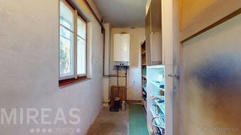 Záhornice, prodej domu 70 m2,  se stodolou na pozemku 2 388  - 11