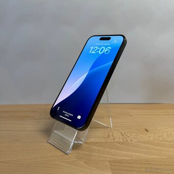 iPhone 15 Pro 256GB, černý, eSIM (12 měsíců záruka) - 11