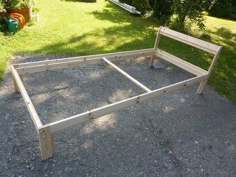 IKEA NEIDEN rám postele, borovice 200x90 cm - nová - 11